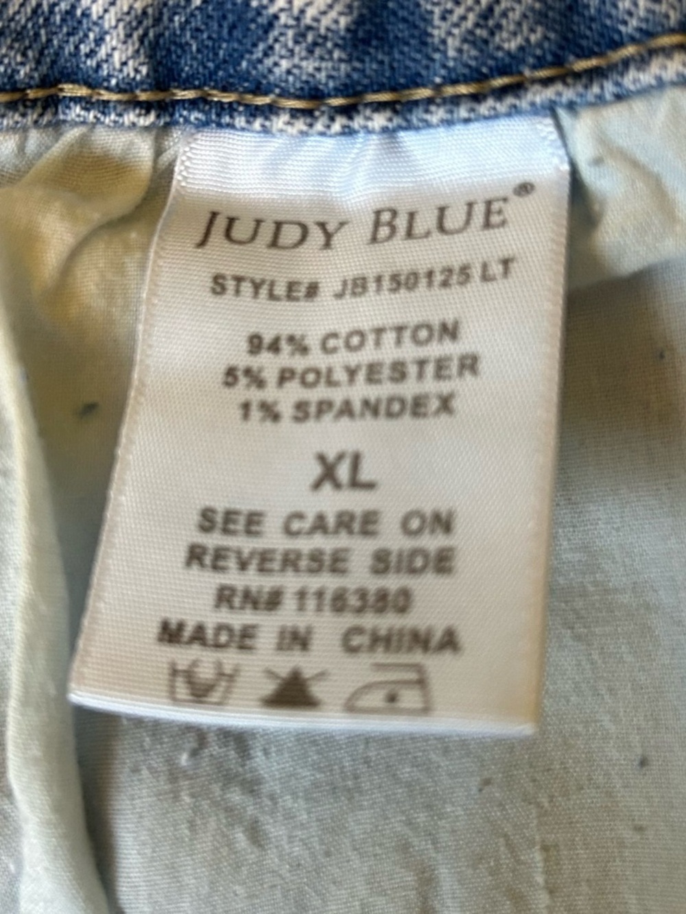 Judy Blue Light Acid Wash Denim Shorts with Cherry Embroidery - Picture 4 of 5